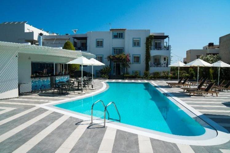 Geo'S Lovely Two Bedroom Island Apartment Gouves Buitenkant foto